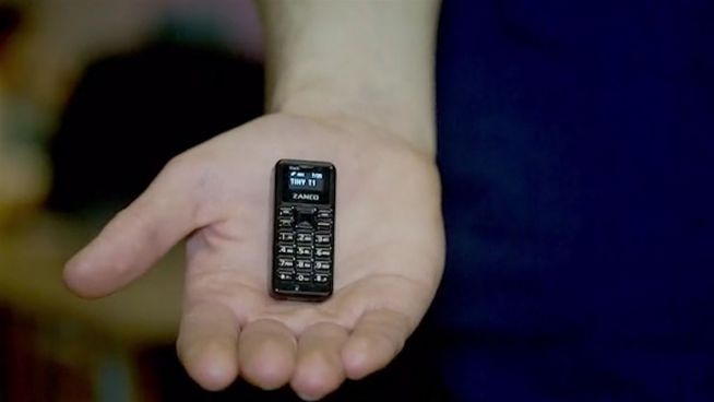 Klein aber Fein: Miniatur-Handy als Innovation?
