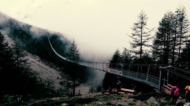 Schweizer Drahtseilakt: Längste Hängebrücke eröffnet